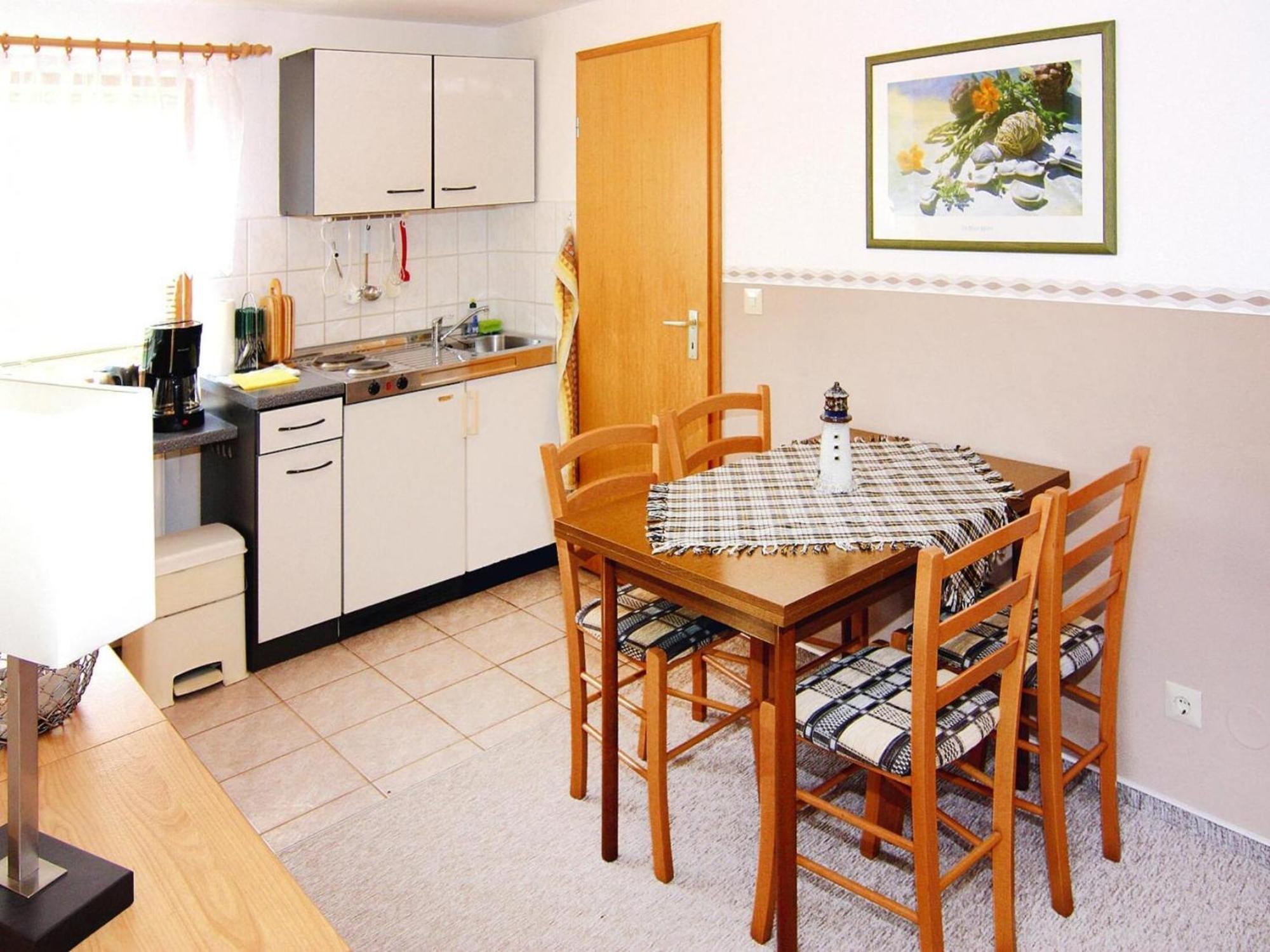 Apartment, Ломе Экстерьер фото